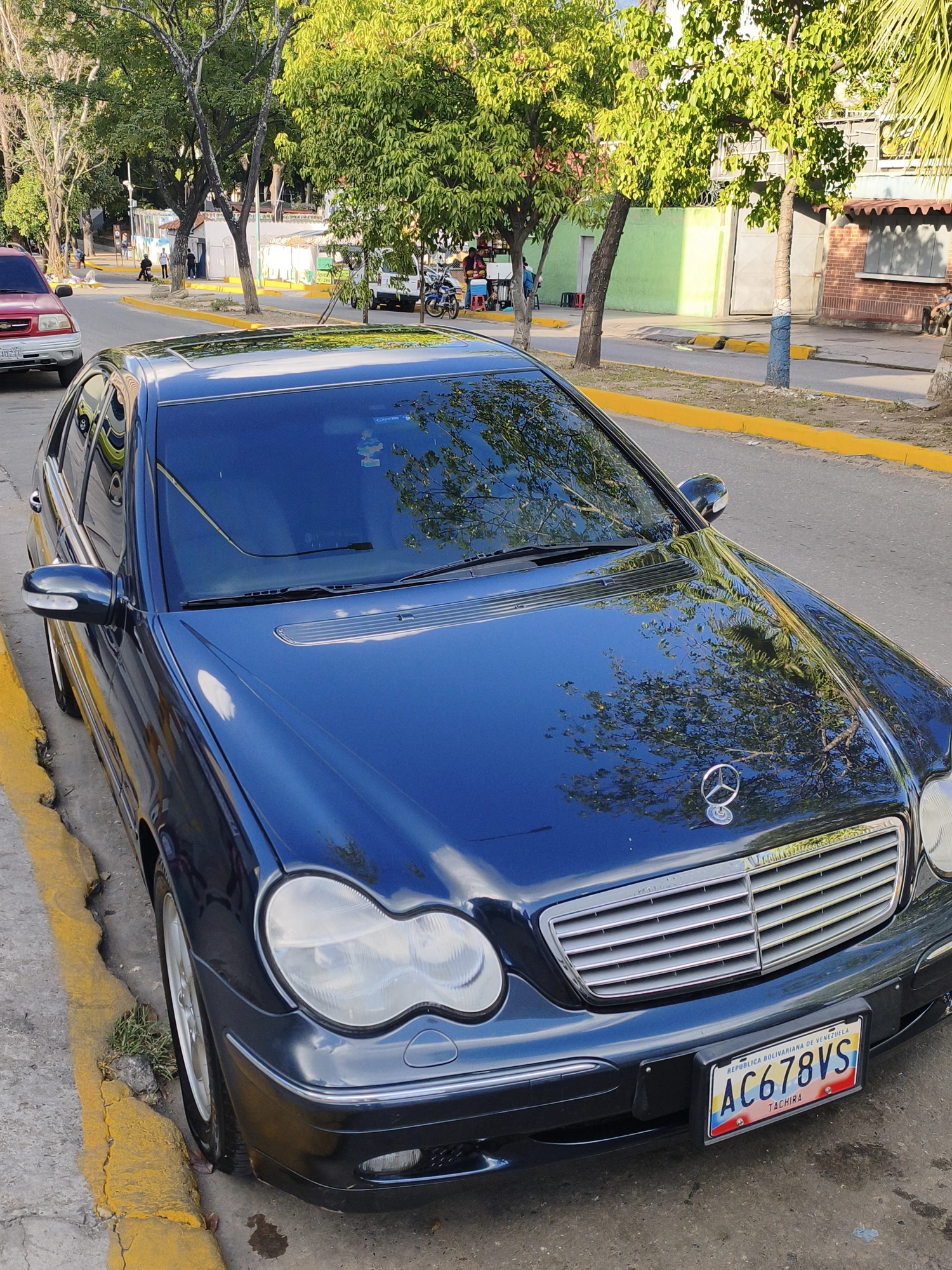 Mercedes-Benz C320 (2010) & Flota Ejecutiva